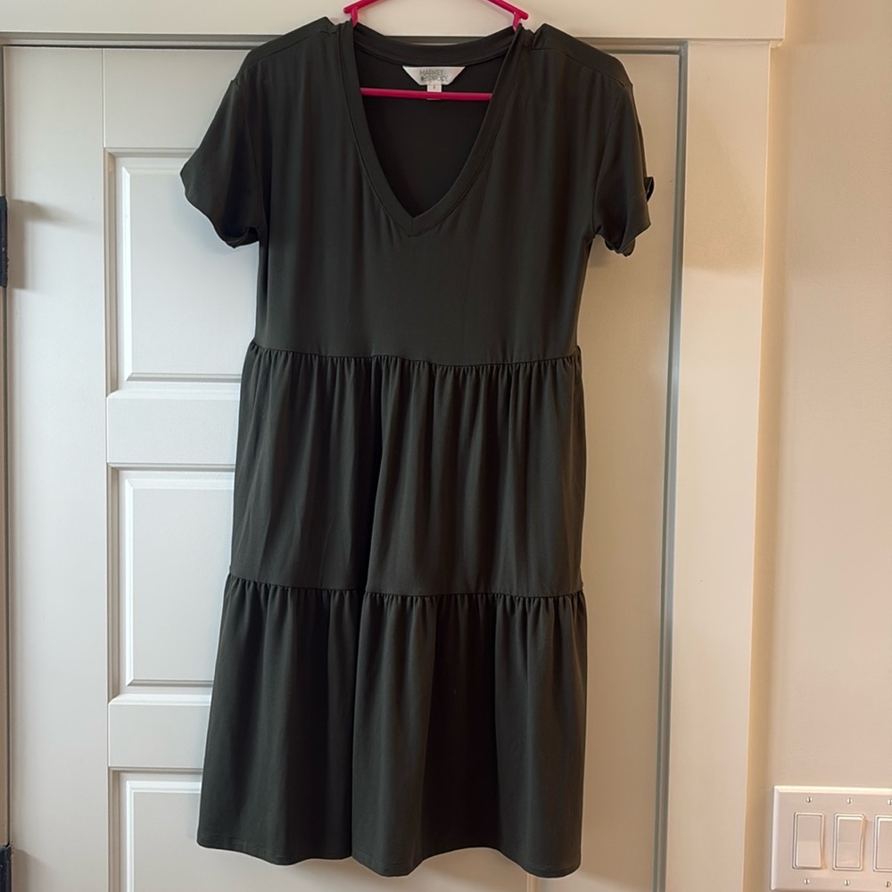 Market & Spruce Lola Tier Hem Dress. Size small. NWOT